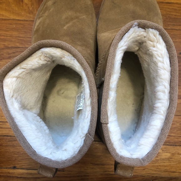 Uggs classic mini platform boots - Picture 4 of 7